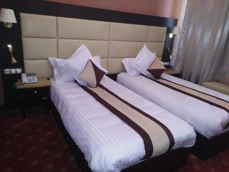 Hotel Les Zianides Tlemcen Exteriör bild